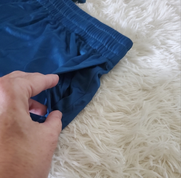 2 Pairs Of NWOT Boys Athletic Basketball Shorts Size Large Navy Blue & Teal Blue - Picture 4 of 7